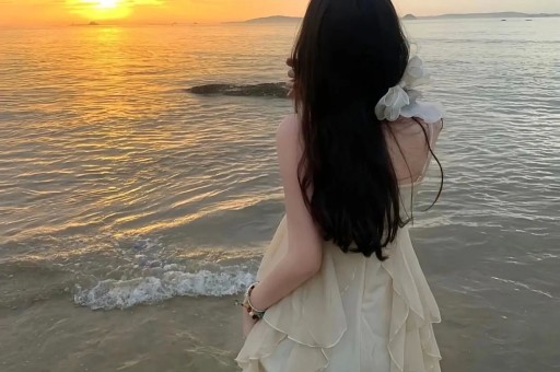 中年演员塌房天花板带亲闺女当出轨遮羞布