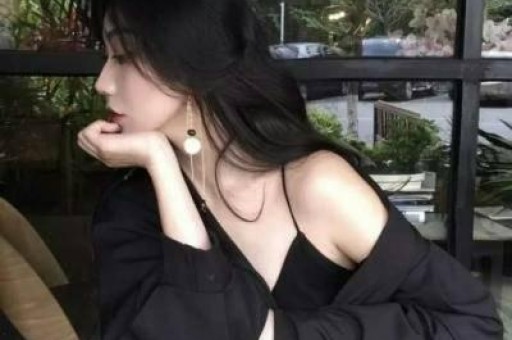 内娱男星‘绅士人设’崩塌剧组揩油被全网封禁！