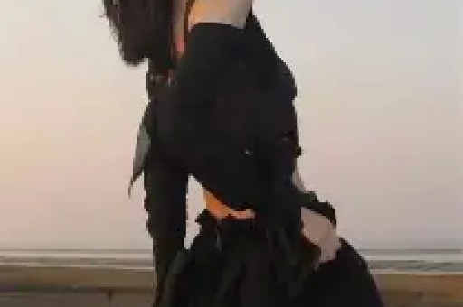 白鹿黑历史被大起底对前辈无礼学历造假发布辱华辱女争议视频