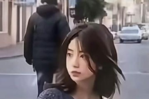 探店博主的一个“避雷贴”杀死了一家排队三小时的网红店？